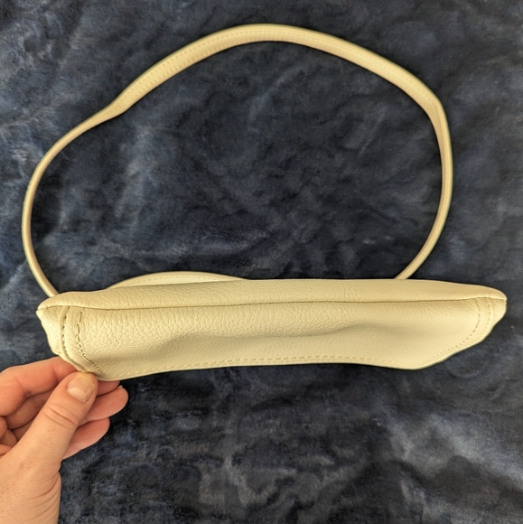 Women's Relic Crossbody Purse - Picture 6 of 16